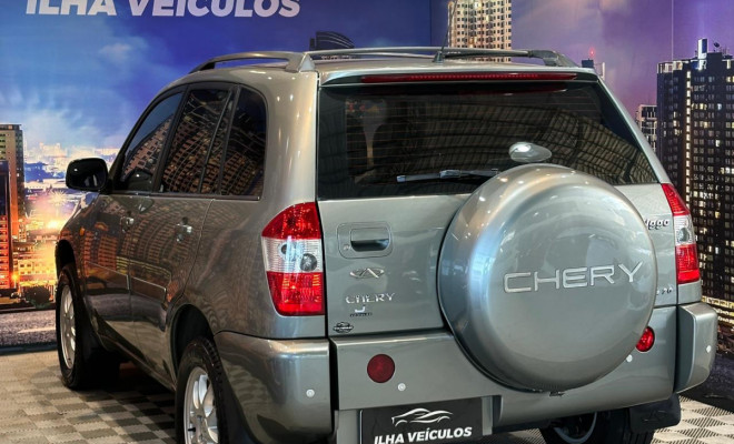 Caoa Chery/Chery Tiggo 2.0 16V Mec. 5p 2011 Gasolina-12