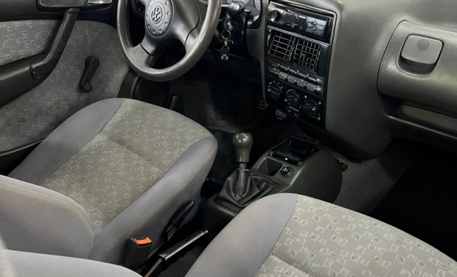 VW - Gol CL 1.6 Mi 4p 1998 Gasolina-2