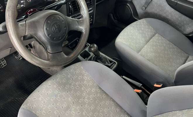 VW - Gol CL 1.6 Mi 4p 1998 Gasolina-1