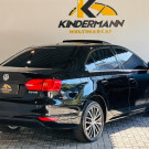 VW - VolksWagen JETTA Highline 2.0 TSI 16V 4p Tiptronic 2013 Flex-4