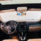 VW - VolksWagen JETTA Highline 2.0 TSI 16V 4p Tiptronic 2013 Flex-8