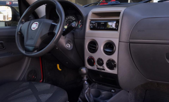 Fiat Palio Celebration 1.0 Fire Flex 8V 4p 2015 Flex-10