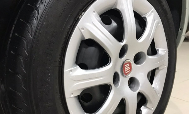 Fiat Siena EL Celeb. 1.0 Fire Flex 8V 4p 2010 Flex-8