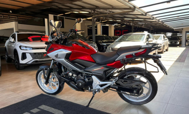 HONDA NC 750X/NC 750X ABS 2019 Gasolina-1