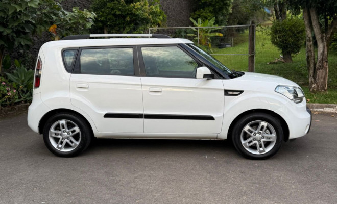 Kia Motors SOUL 1.6/ 1.6 16V FLEX Mec. 2011 Flex-13
