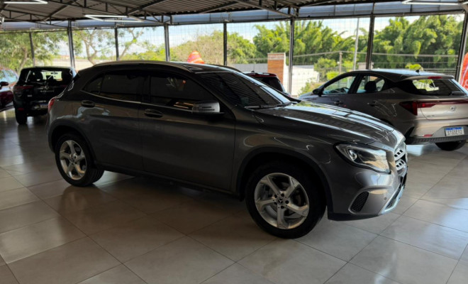 Mercedes-Benz GLA 200 Advance 1.6/1.6 TB 16V Flex Aut. 2018 Flex-6