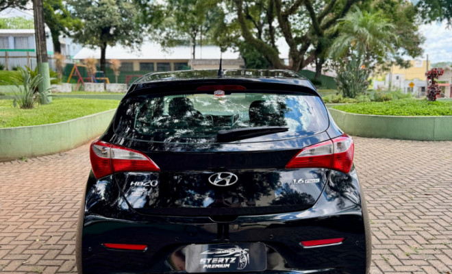 Hyundai HB20 Premium 1.6 Flex 16V Mec. 2013 Flex-11