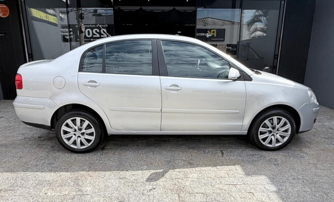 VW - VolksWagen Polo Sed.COMFORT. I MOTION 1.6 T.Flex 4p 2011 Flex-2