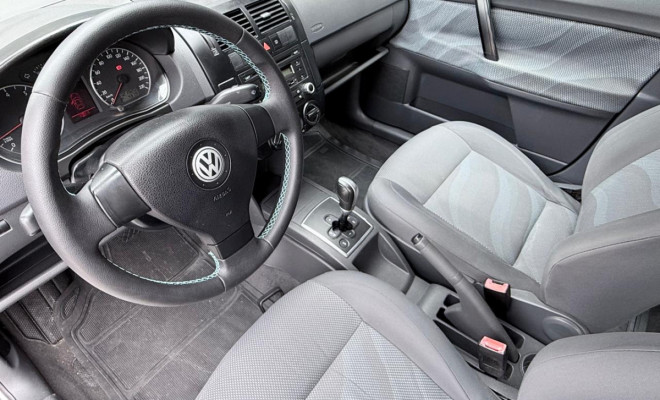 VW - VolksWagen Polo Sed.COMFORT. I MOTION 1.6 T.Flex 4p 2011 Flex-4