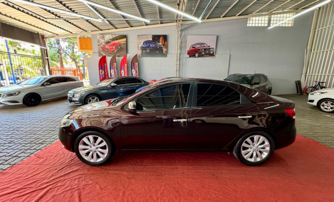 Kia Motors Cerato 1.6 16V Aut. 2011 Flex-2