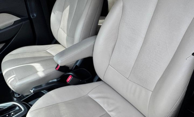 Hyundai HB20S Premium 1.6 Flex 16V Aut. 4p 2016 Flex-9