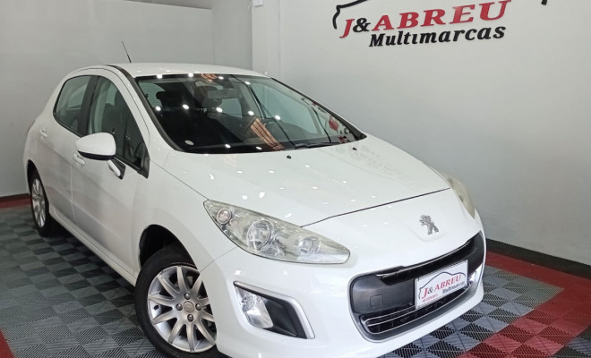 Peugeot 308 Active 1.6 Flex 16V 5p mec. 2014 Flex