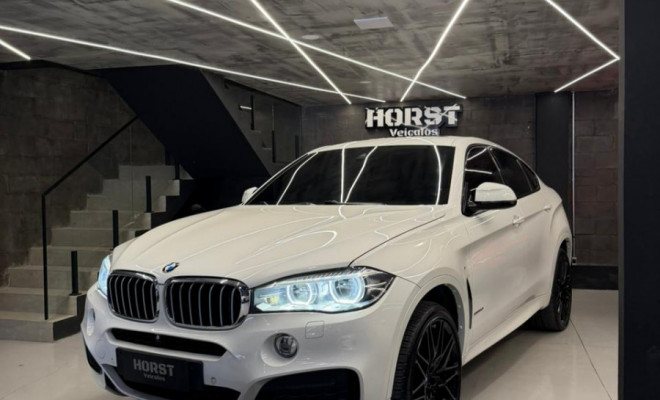 BMW X6 XDRIVE 50i 4.4 407cv Bi-Turbo 2015 Gasolina