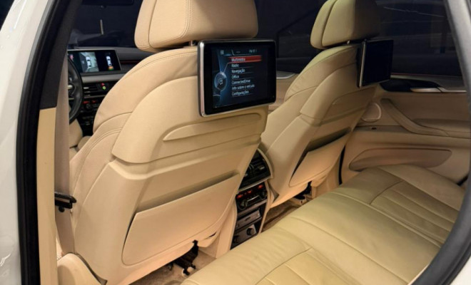 BMW X6 XDRIVE 50i 4.4 407cv Bi-Turbo 2015 Gasolina-16