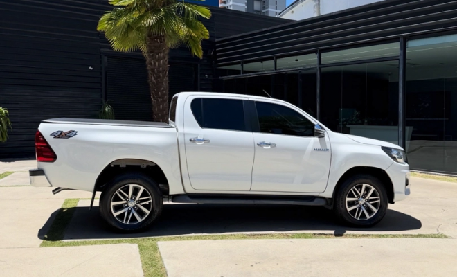 Toyota Hilux CD SRV 4x4 2.8 TDI Diesel Aut. 2020 Diesel-2