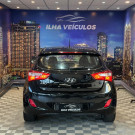 Hyundai i30 1.8 16V Aut. 5p 2015 Gasolina-14