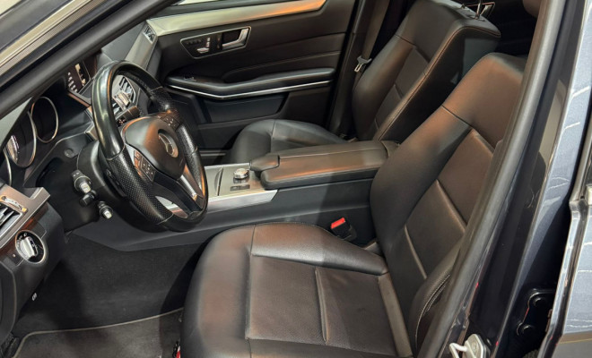 Mercedes-Benz E-250 CGI Avantgarde 2.0 TB 211cv Aut. 2014 Gasolina-12