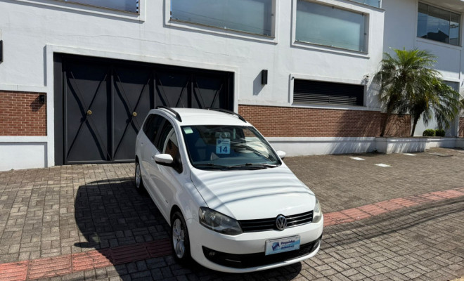 VW - VolksWagen SPACEFOX 1.6/ 1.6 Trend Total Flex 8V 5p 2014 Flex-0