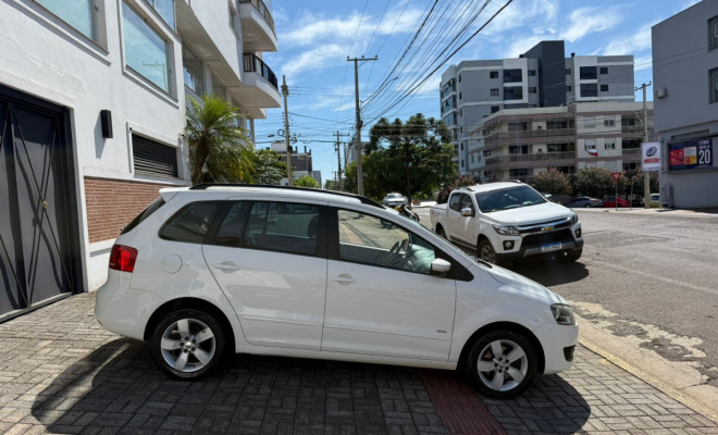 VW - VolksWagen SPACEFOX 1.6/ 1.6 Trend Total Flex 8V 5p 2014 Flex-3