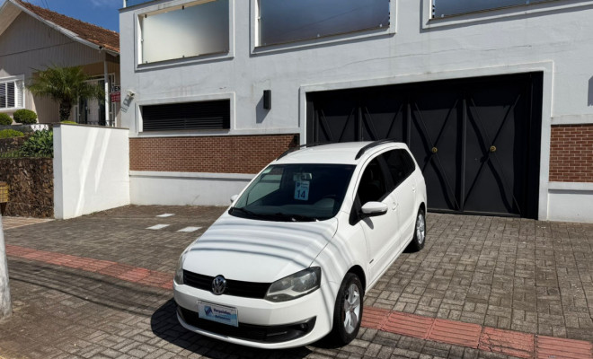 VW - VolksWagen SPACEFOX 1.6/ 1.6 Trend Total Flex 8V 5p 2014 Flex-1