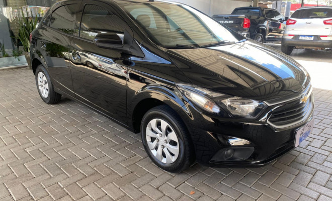 GM - Chevrolet ONIX HATCH LT 1.0 8V FlexPower 5p Mec. 2018 Flex-6
