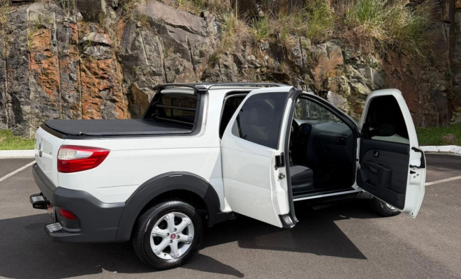 Fiat Strada Working Celeb.1.4 Fire Flex 8V CD 2014 Flex-10