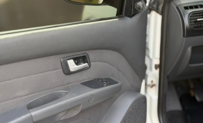 Fiat Strada Working Celeb.1.4 Fire Flex 8V CD 2014 Flex-16