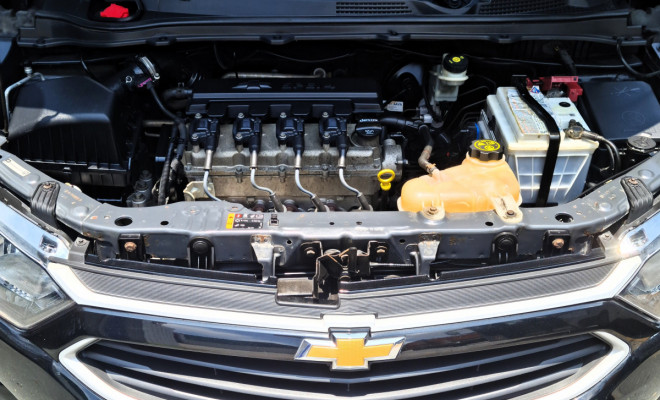 Chevrolet Onix 2017 LT 1.4 – Econômico e Confiável-8