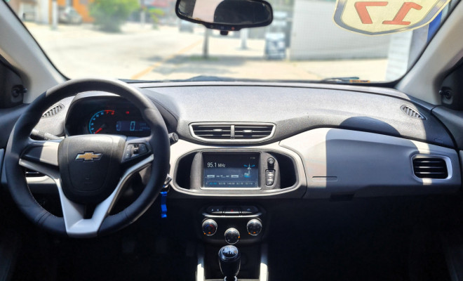 Chevrolet Onix 2017 LT 1.4 – Econômico e Confiável-7