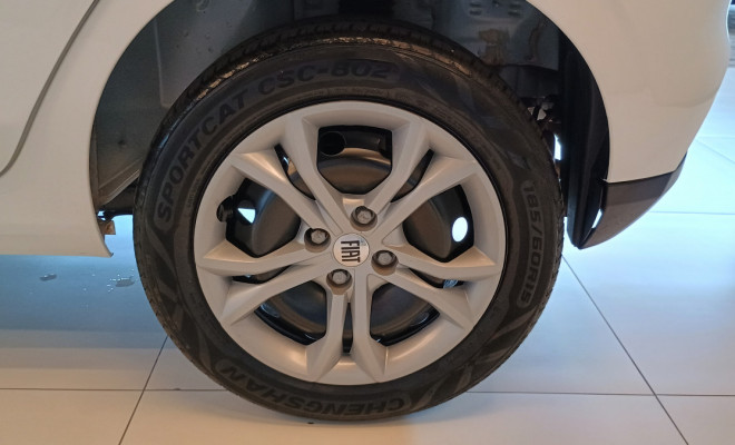 Fiat ARGO DRIVE 1.0 6V Flex 2024 Flex C/APENAS 29800 KM E IPVA 2026 PAGO-8