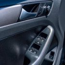 VW - VolksWagen JETTA Highline 2.0 TSI 16V 4p Tiptronic 2013 Gasolina-13