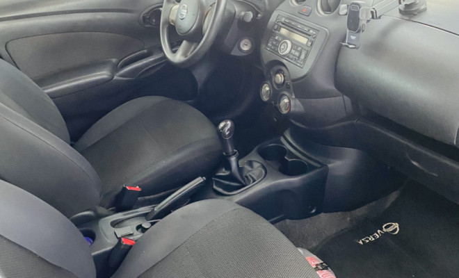 Nissan VERSA SV 1.6 16V Flex Fuel 4p Mec. 2013 Flex-6