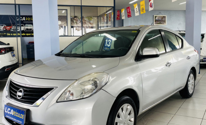 Nissan VERSA SV 1.6 16V Flex Fuel 4p Mec. 2013 Flex-0