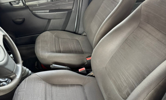 GM - Chevrolet PRISMA Sed. Maxx 1.0 8V FlexPower 4p 2010 Flex-4