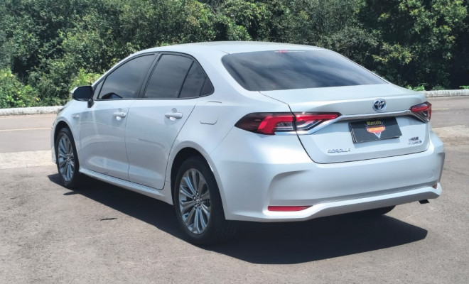 Toyota Corolla Altis 1.8 16V Aut. (Híbrido) 2022 Híbrido-1