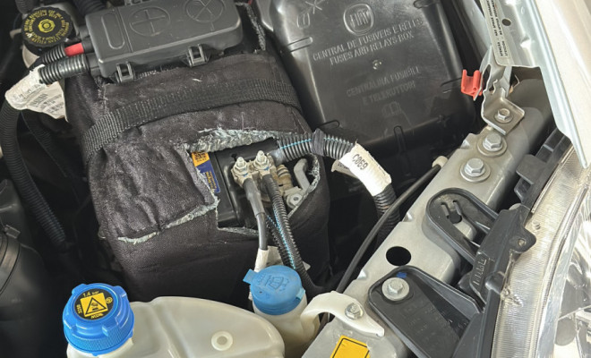 Fiat LINEA ESSENCE 1.8 Flex 16V 4p 2015 Flex-12