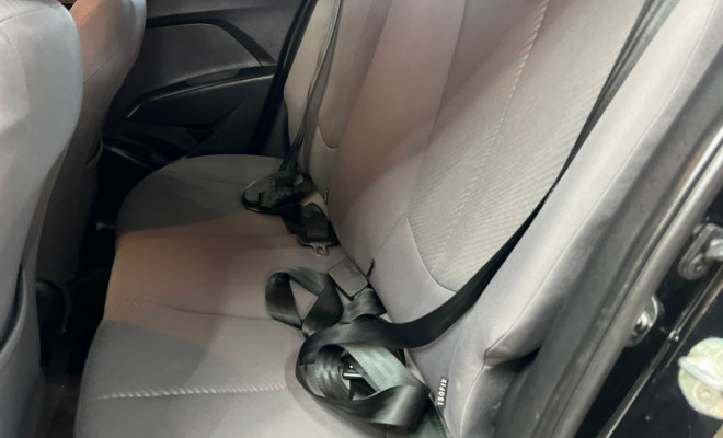 Hyundai HB20S C.Plus/C.Style 1.6 Flex 16V Mec.4p 2015 Flex-9