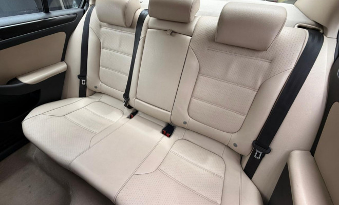 VW - VolksWagen JETTA Comfortline 2.0 T.Flex 8V 4p Tipt. 2014 Flex-1