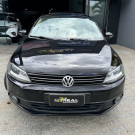 VW - VolksWagen JETTA Comfortline 2.0 T.Flex 8V 4p Tipt. 2014 Flex-0