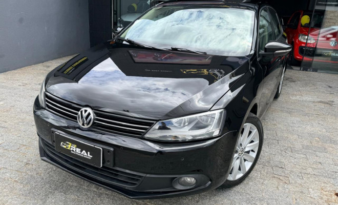 VW - VolksWagen JETTA Comfortline 2.0 T.Flex 8V 4p Tipt. 2014 Flex