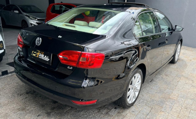 VW - VolksWagen JETTA Comfortline 2.0 T.Flex 8V 4p Tipt. 2014 Flex-12