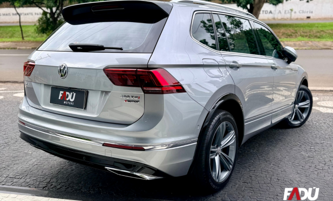 VW - VolksWagen TIGUAN Allspac R-Line 350 TSI 2.0 4x4 2020 Gasolina-10