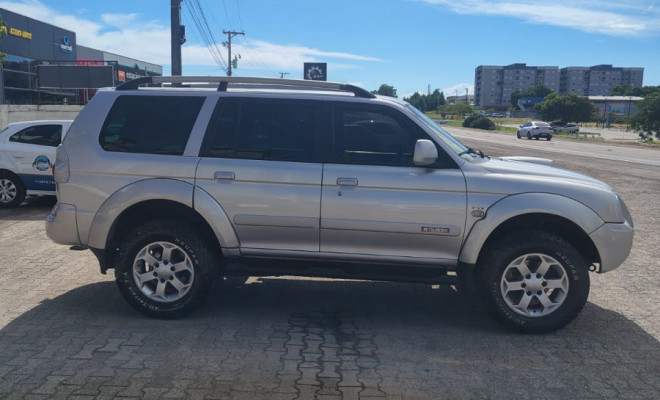 Mitsubishi Pajero Sport HPE 2.5 4x4 Diesel Aut. 2010 Diesel-2