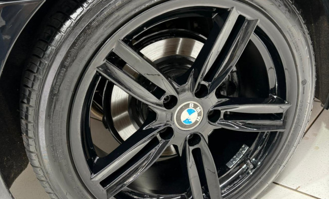 BMW 320iA 2009 Gasolina-11