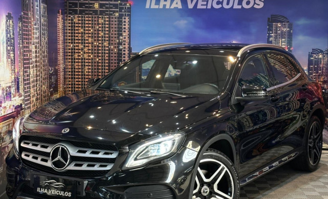 Mercedes-Benz CLA-250 Sport 4MATIC 2.0 16V 211cv Aut. 2018 Gasolina