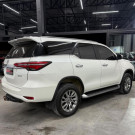 Toyota Hilux SW4 SRX 4x4 2.8 TDI-1