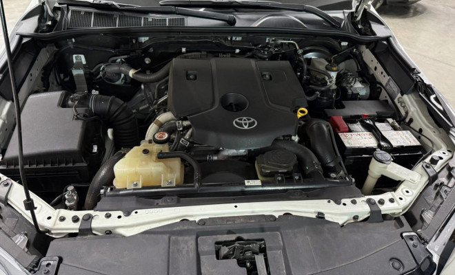 Toyota Hilux SW4 SRX 4x4 2.8 TDI-7