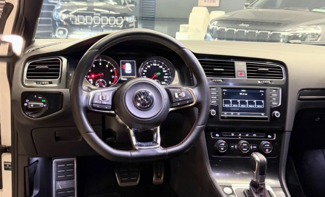 VW - VolksWagen Golf GTi 2.0 TSI 220cv Aut. 2016 Gasolina-6