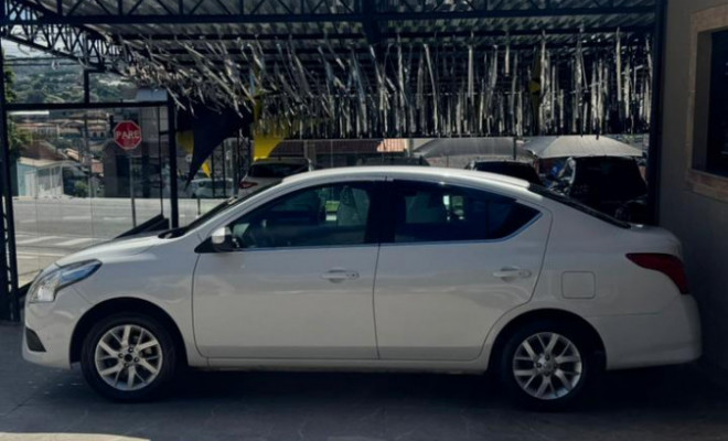 Nissan VERSA SV 1.6 16V FlexStart 4p Aut. 2018 Flex-6