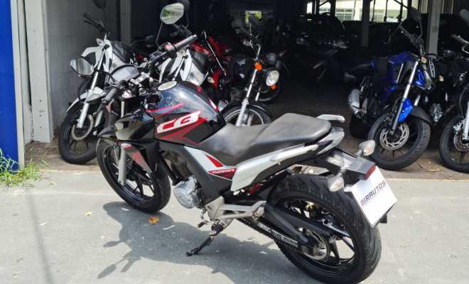 CB 250F TWISTER 2017 – LINDA E ECONÔMICA-2